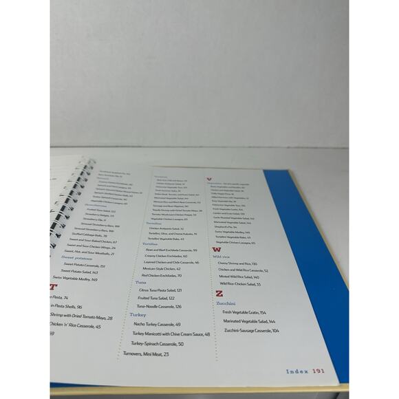 Hometown Favorites 120 plus Down-home Recipes Better Homes & Gardens HardCover - Picture 4 of 5